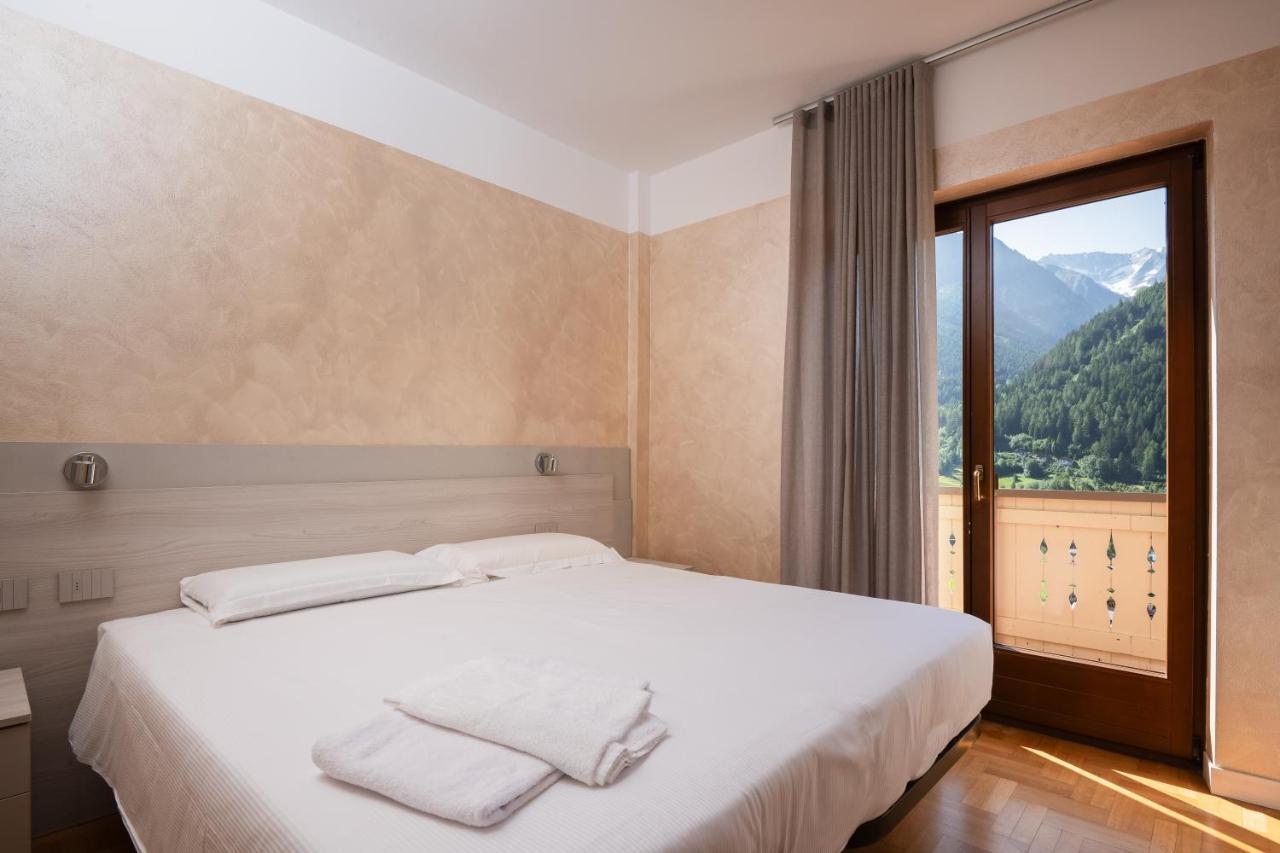 Hotel Vezza Alpine Lodge & Spa Vezza dʼOglio Εξωτερικό φωτογραφία